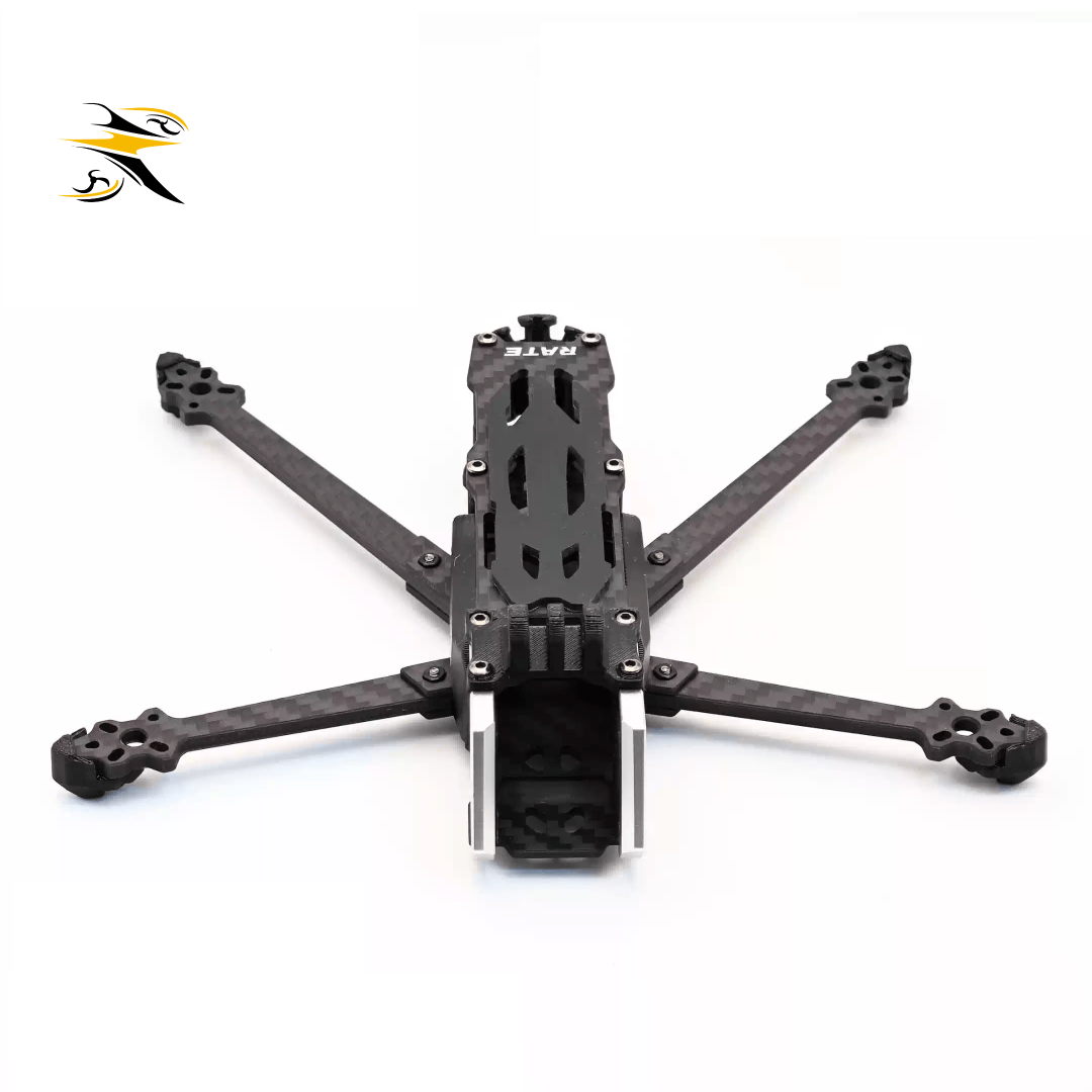 Front view of the RATEFPV L40 Pro 4-inch freestyle frame featuring a precision CNC aluminum camera cage and optimized DC geometry for clean HD footage.